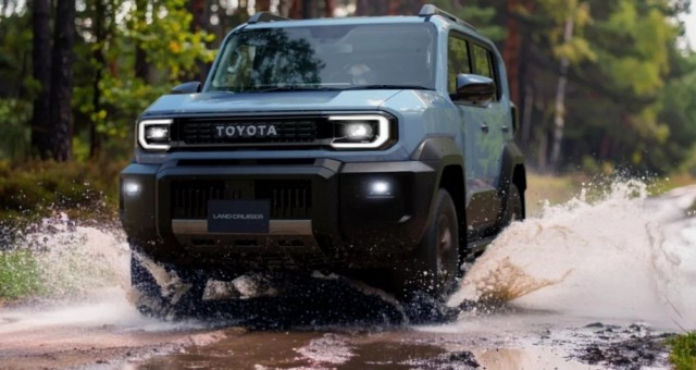Toyota Land Cruiser FJ sắp 'đổ bộ' Việt Nam: SUV địa hình 'nhỏ mà có võ', giá dự kiến dưới 2 tỷ đồng